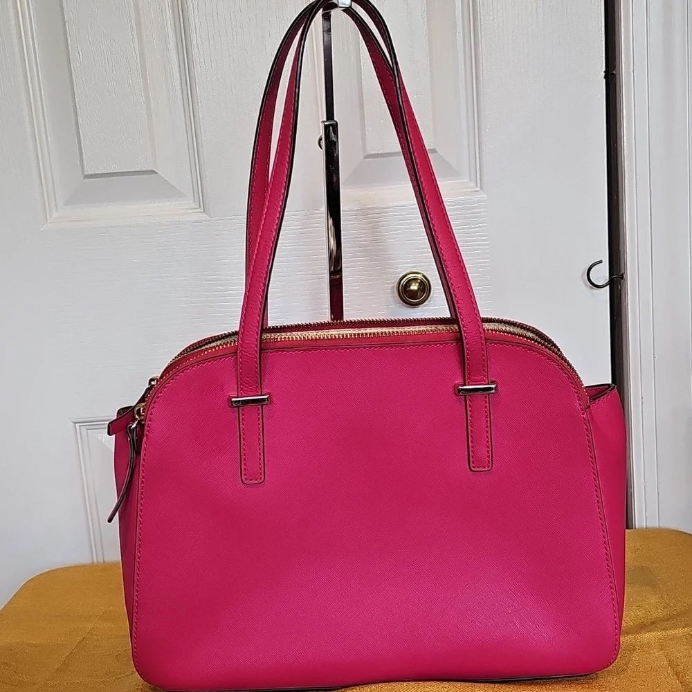 Kate Spade Cedar Street Elissa Shoulder Bag Like New Condition
